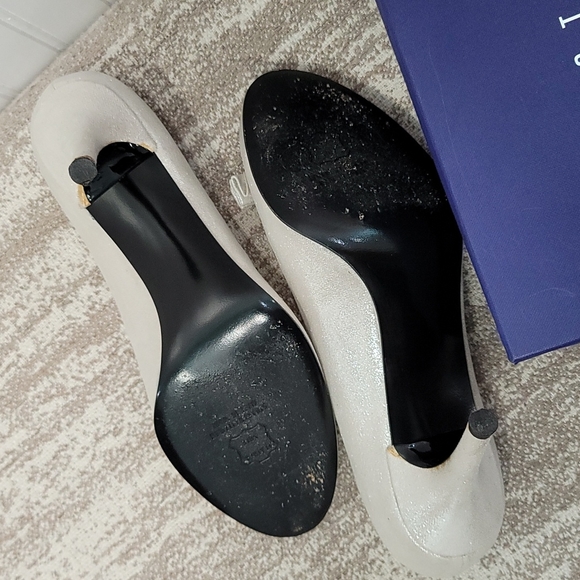 Stuart Weitzman heels - Picture 7 of 8